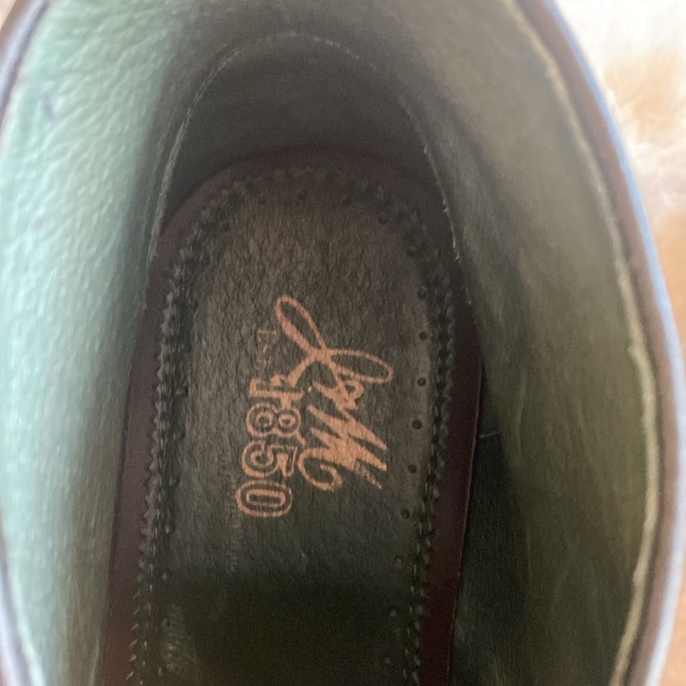 Johnson and Murphy leather dress shoes. - Picture 3 of 6